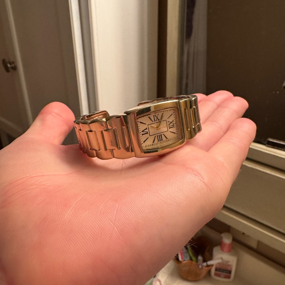 Gold Rectangular Wristwatch - image 2